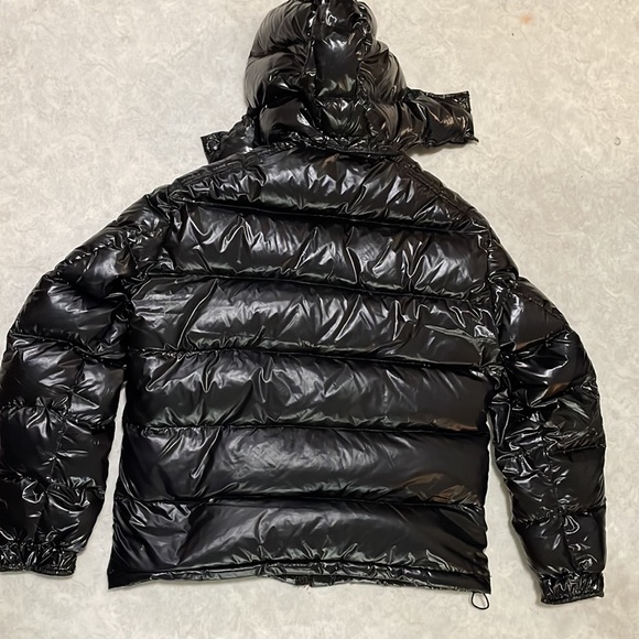 Moncler Maya Mens DownJacket - Picture 7 of 17